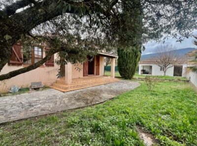 Villa Type 4/5 avec 900m² de jardin, garage et cabanon