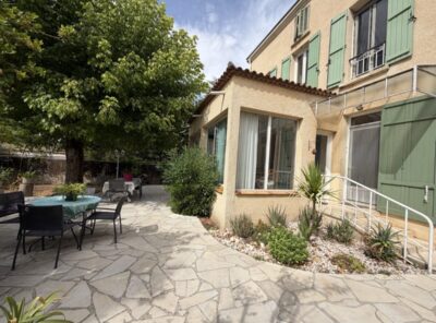 Maison de famille de Type 6 avec jardin